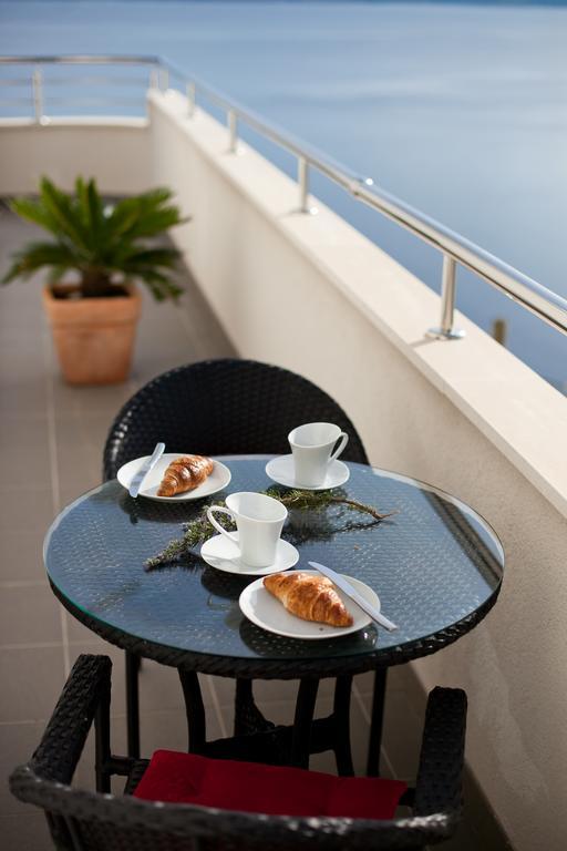 Apartments Mediterranea With Heated Pool Pisak Eksteriør bilde