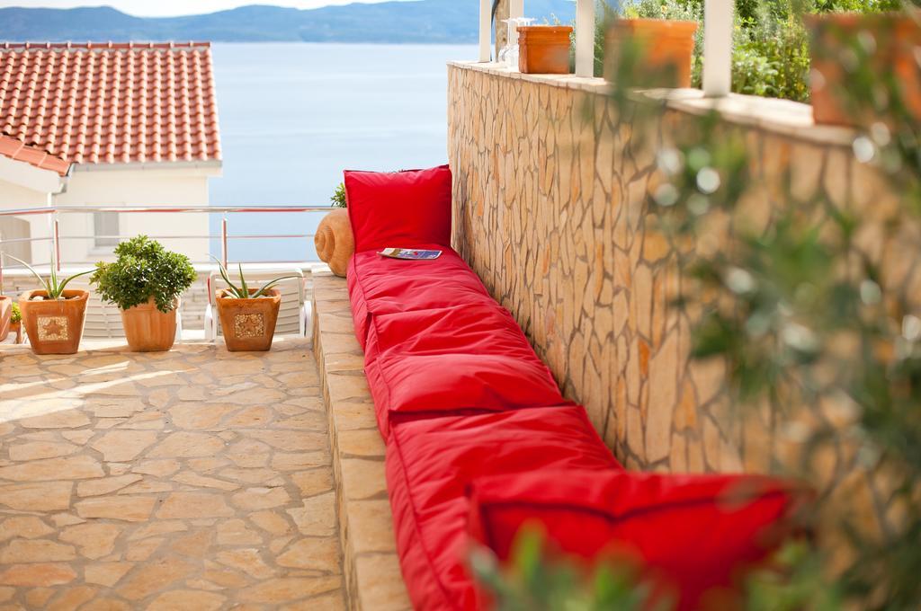 Apartments Mediterranea With Heated Pool Pisak Eksteriør bilde